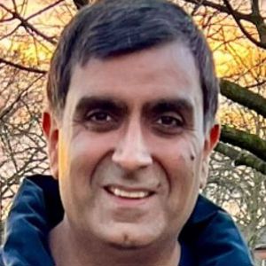 Dr Paresh Kathrani